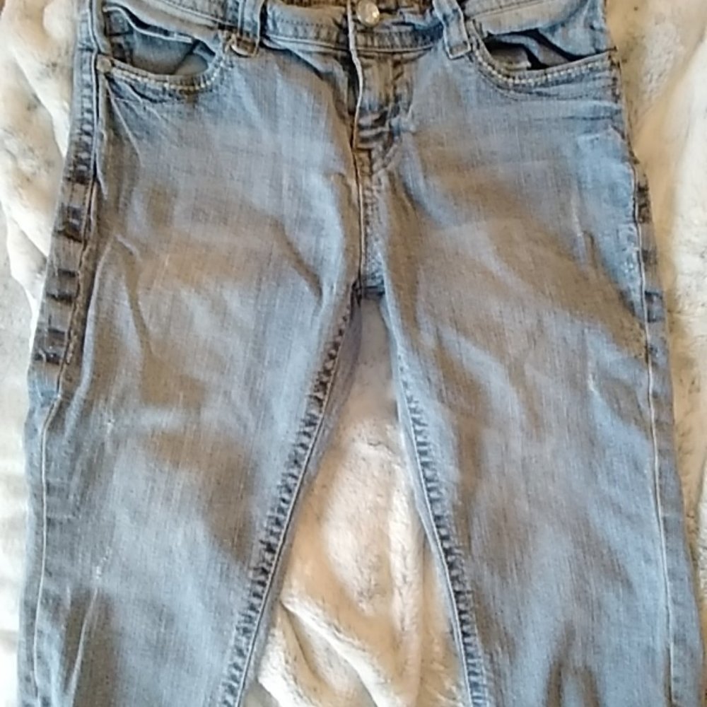 Wallflower juniors capris jean size 5